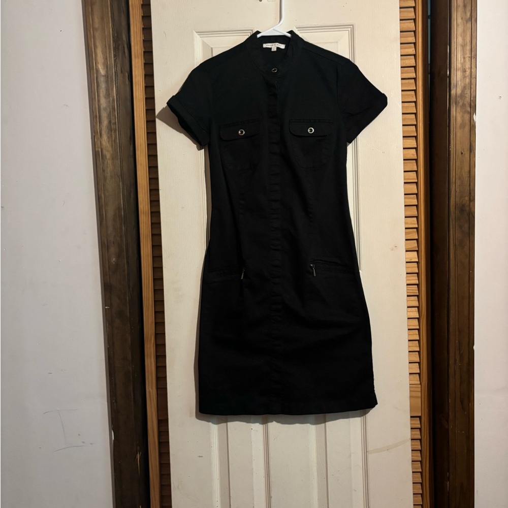 🐾 Elegant Black Button-Up Smart Set Dress: Size 7 🐾